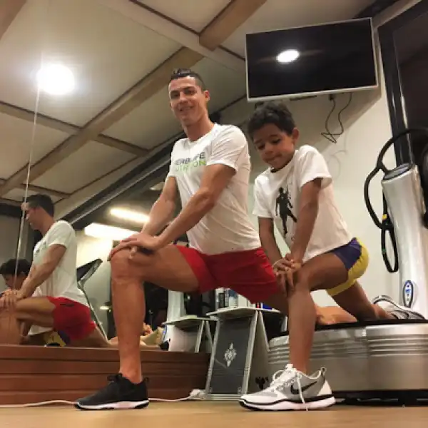 LOL!!! Anything wrong with Cristiano Ronaldo and his son’s photo?